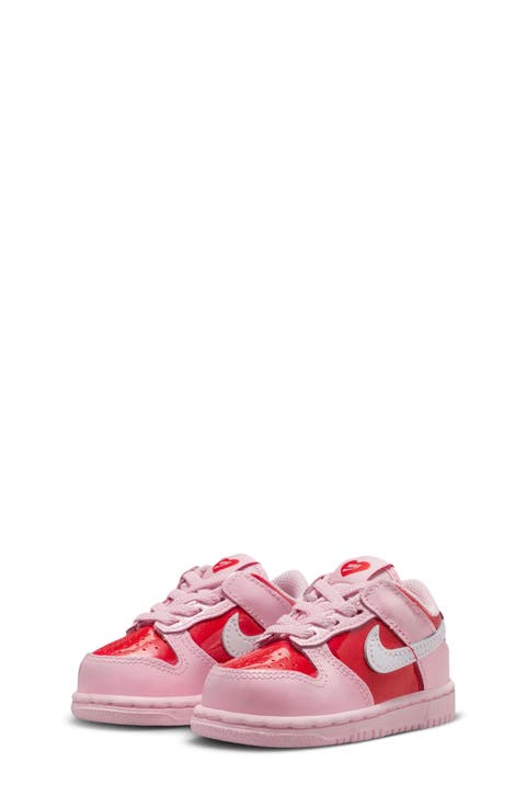 Kids' Dunk Low Basketball Sneaker (Walker, Toddler, Little Kid & Big Kid)