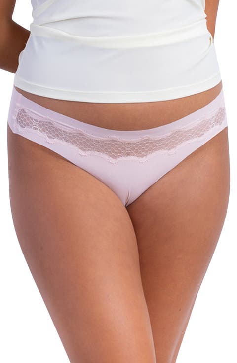 Soft Seamless Thong with Lace