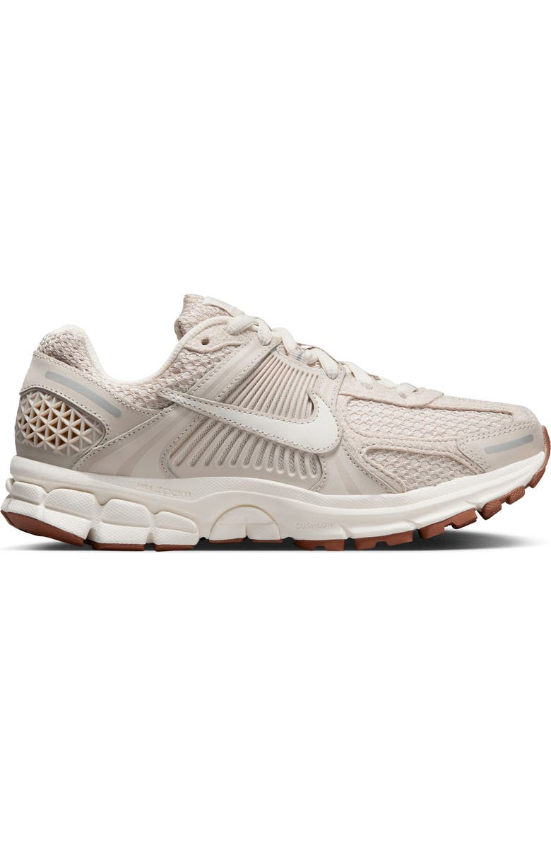 Nike Zoom Vomero 5 Sneaker, Alternate, color,