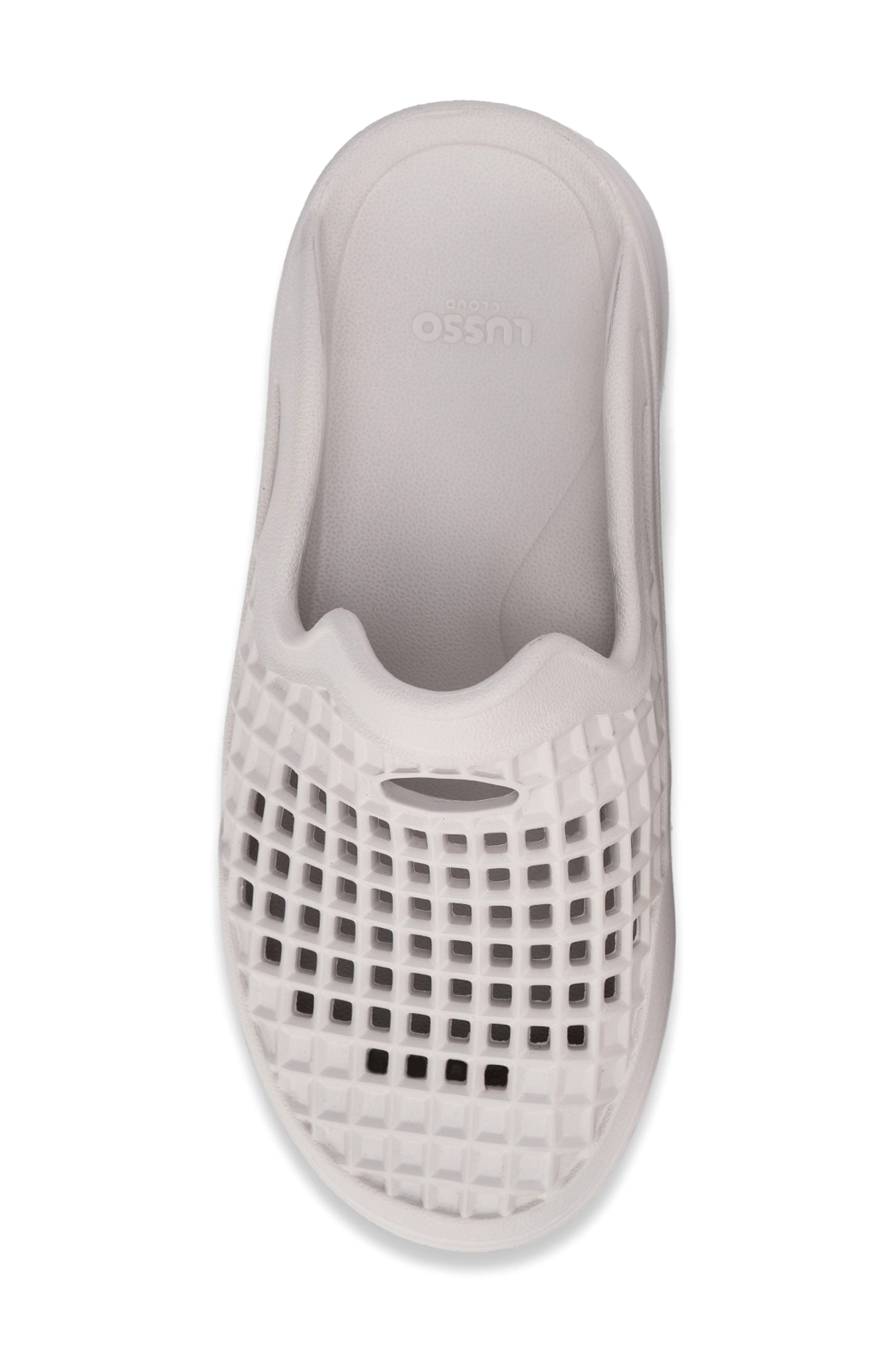 LUSSO CLOUD Scenario Waterproof Slipper, Alternate, color, Coffee