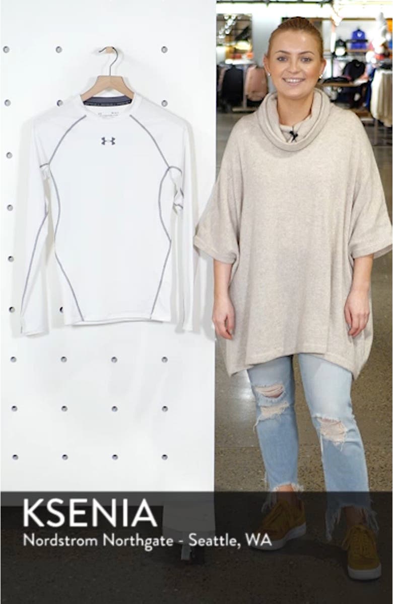 HeatGear<sup>®</sup> Compression Fit Long Sleeve T-Shirt, sales video thumbnail