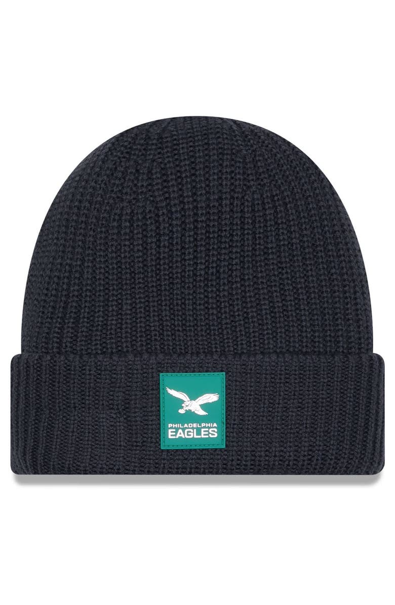 New Era Men's New Era Charcoal Philadelphia Eagles 2025 Sideline Cold Weather Throwback Cuffed Knit Hat, Main, color, 
