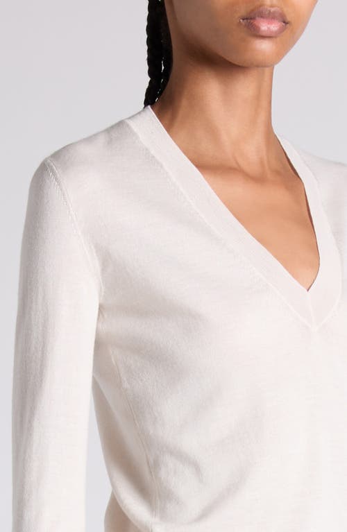 Tom Ford Fine Gauge Cashmere & Silk V-neck Sweater In Aw017 Off White