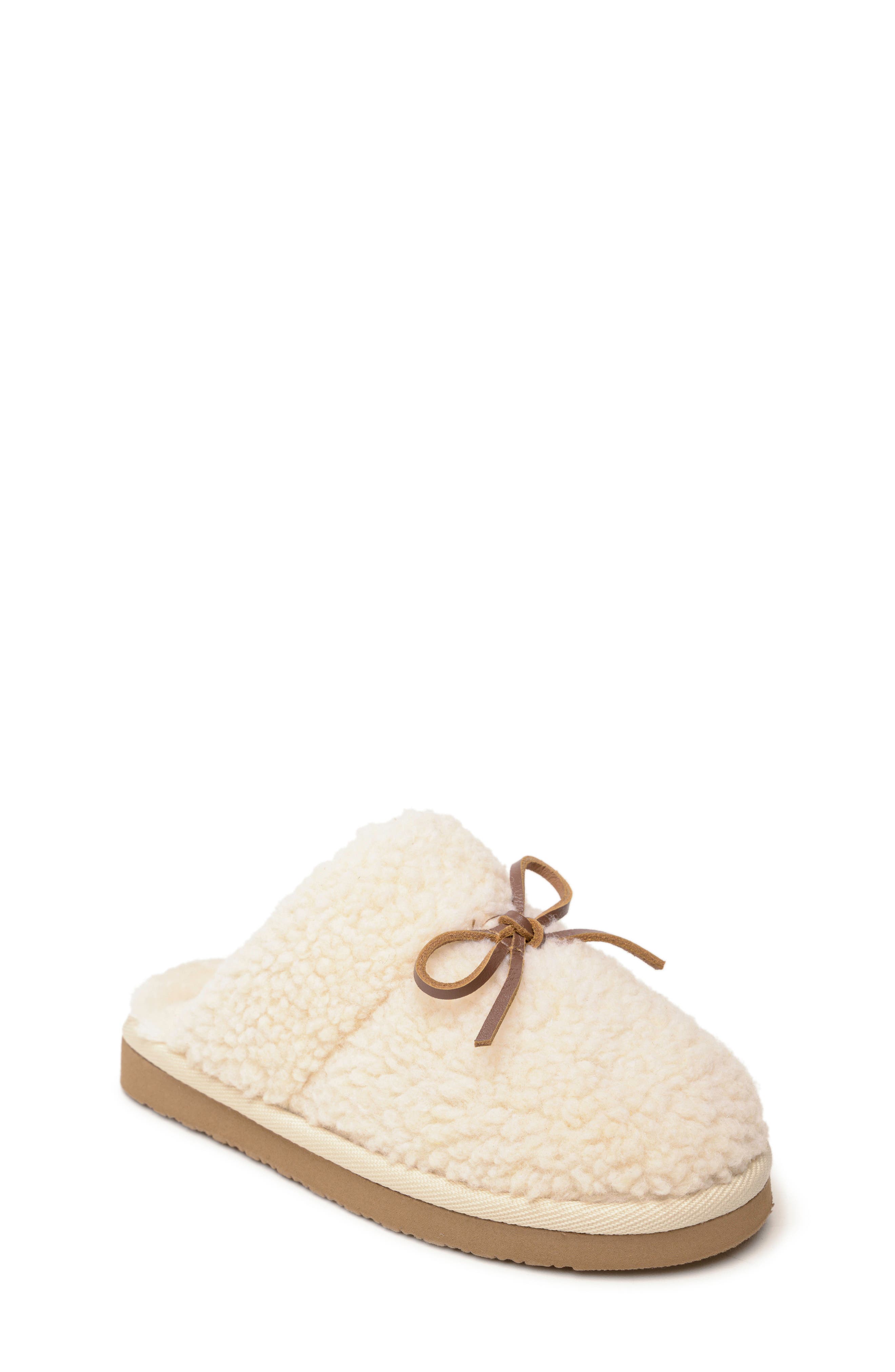 Minnetonka Mini Flurry Faux Fur Scuff Slipper, Main, color, 