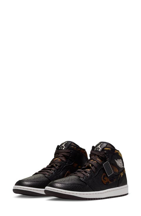 Jordan Air Jordan 1 Mid Sneaker