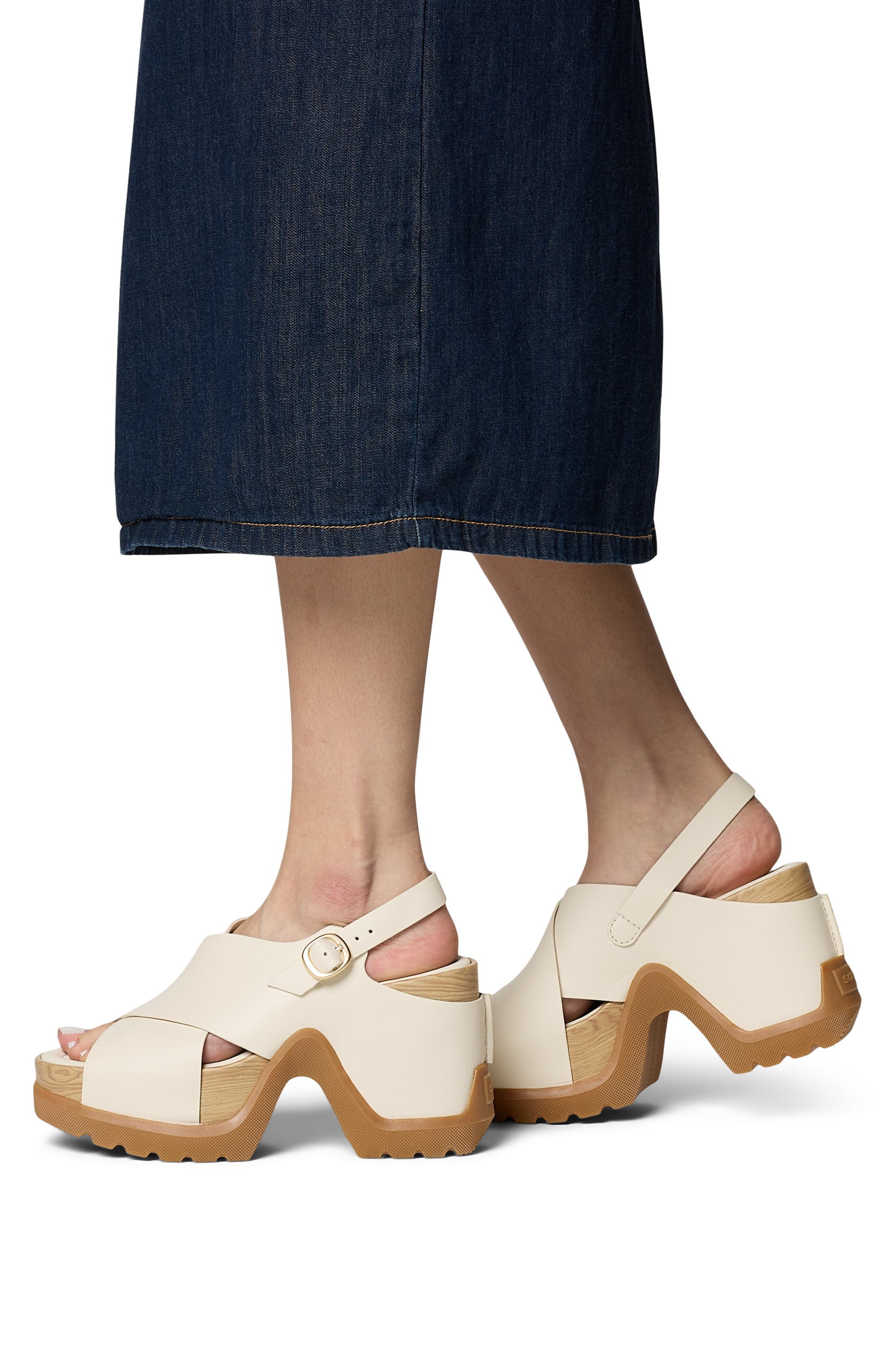 Roam'n Rise Slingback Platform Sandal - image 4