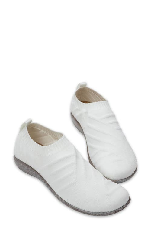Naot Okahu Sneaker In White