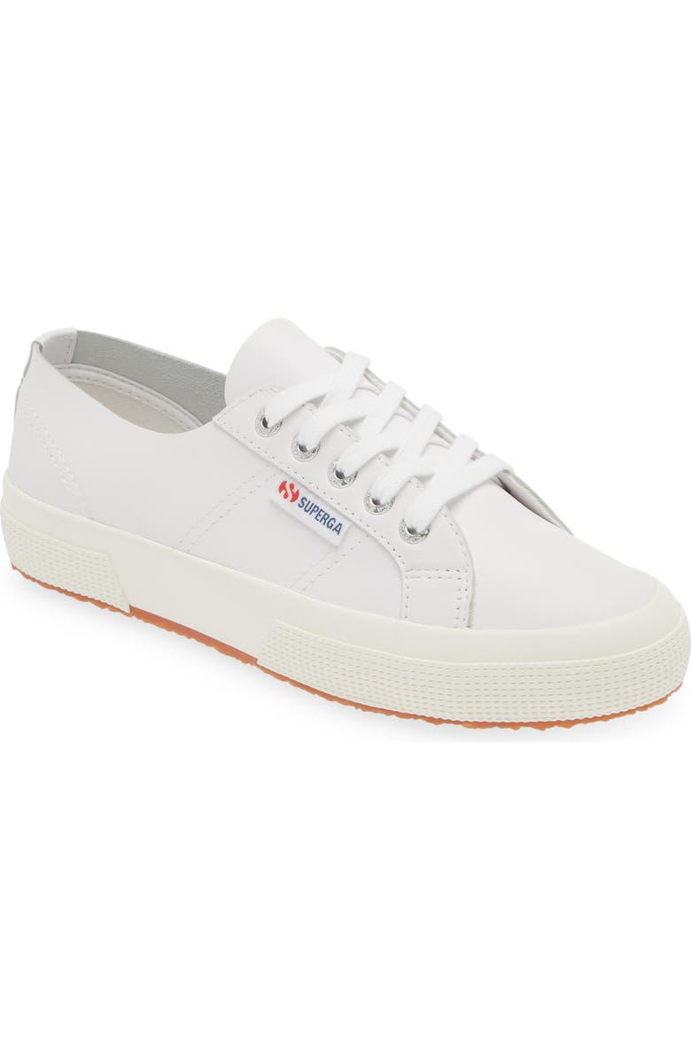 https://n.nordstrommedia.com/it/c1dd5edd-a7ea-4f05-aaad-c41f87d9e2cc.jpeg?crop=pad&trim=color&w=780&h=1196
