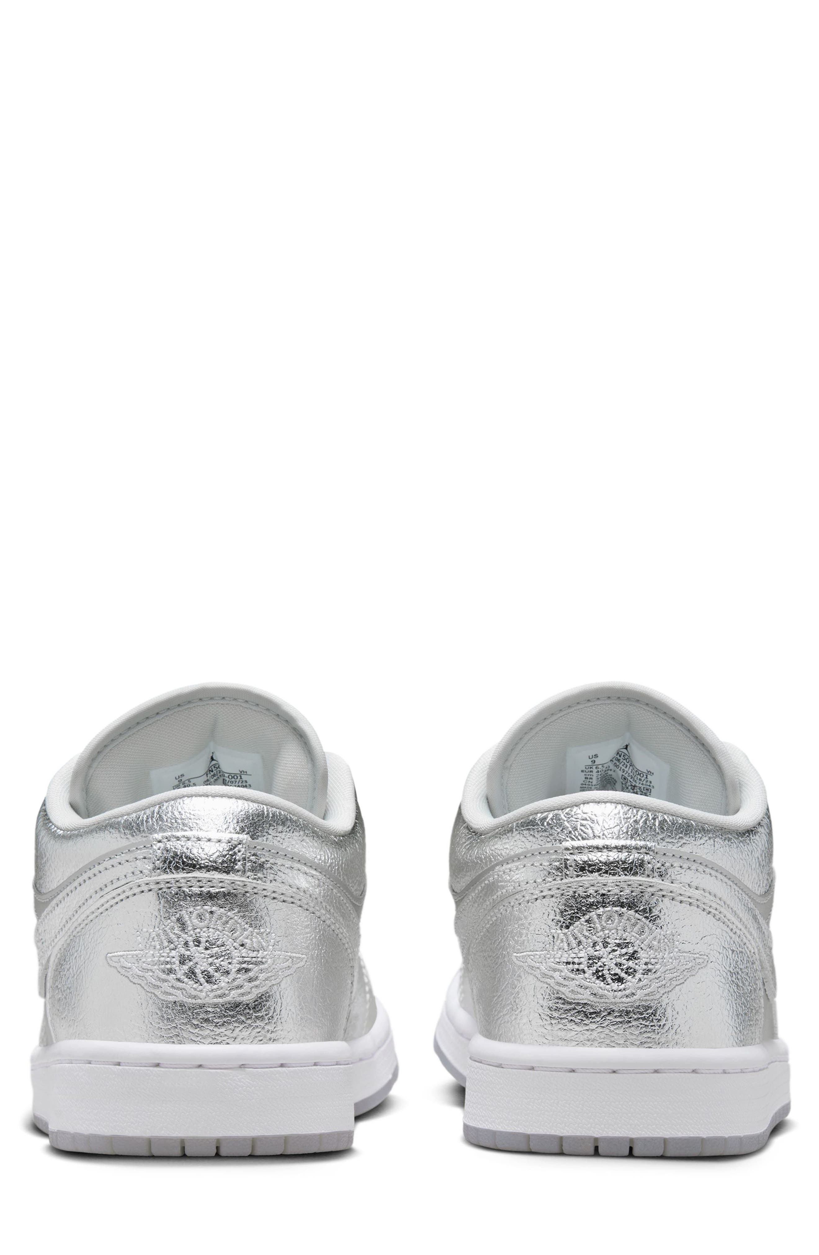 Jordan Air Jordan 1 Low SE Basketball Sneaker, Alternate, color, 