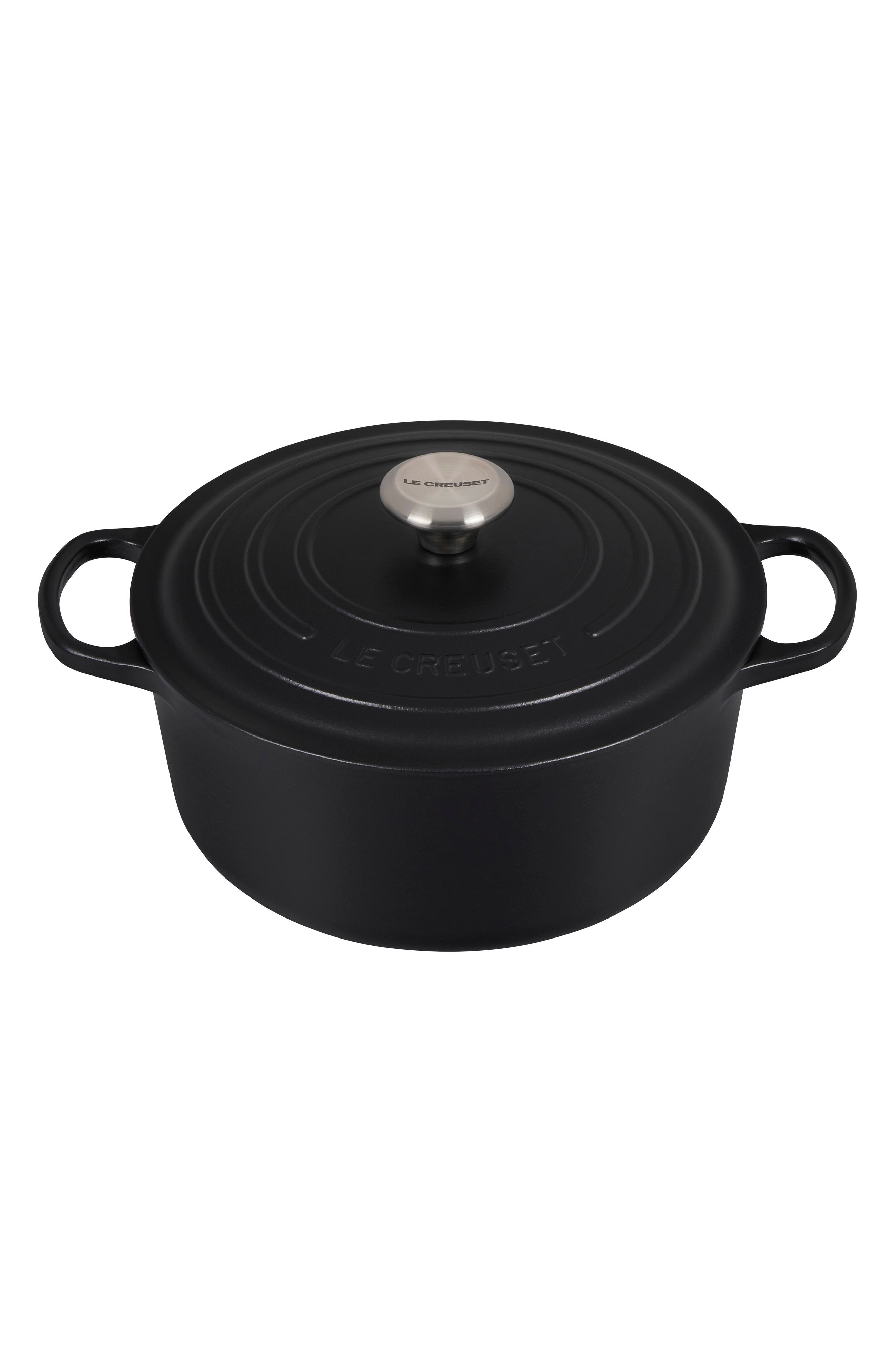 Le Creuset 5.5 Qt. Round Dutch Oven - Thumbnail 2