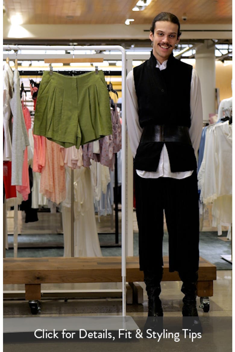 Gables Pleated High Waist Linen Blend Shorts video