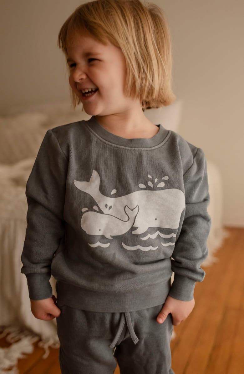 L'ovedbaby Organic Cotton Fleece Graphic Sweatshirt & Joggers Set, Alternate, color, Moonstone Whale