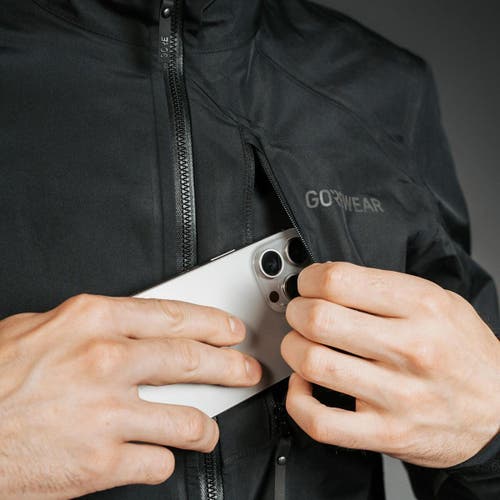Gorewear Glidewheel Gore-tex Jacket In Black