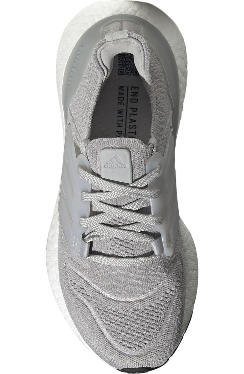 adidas Kids' Ultraboost 22 Primeblue Running Shoe, Alternate, color,