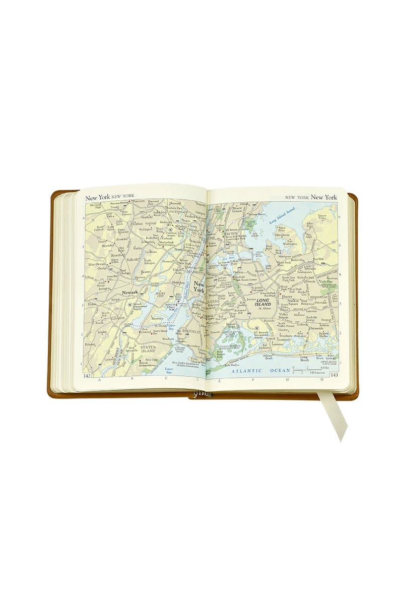 The Traveler's Atlas, Alternate, color, Black