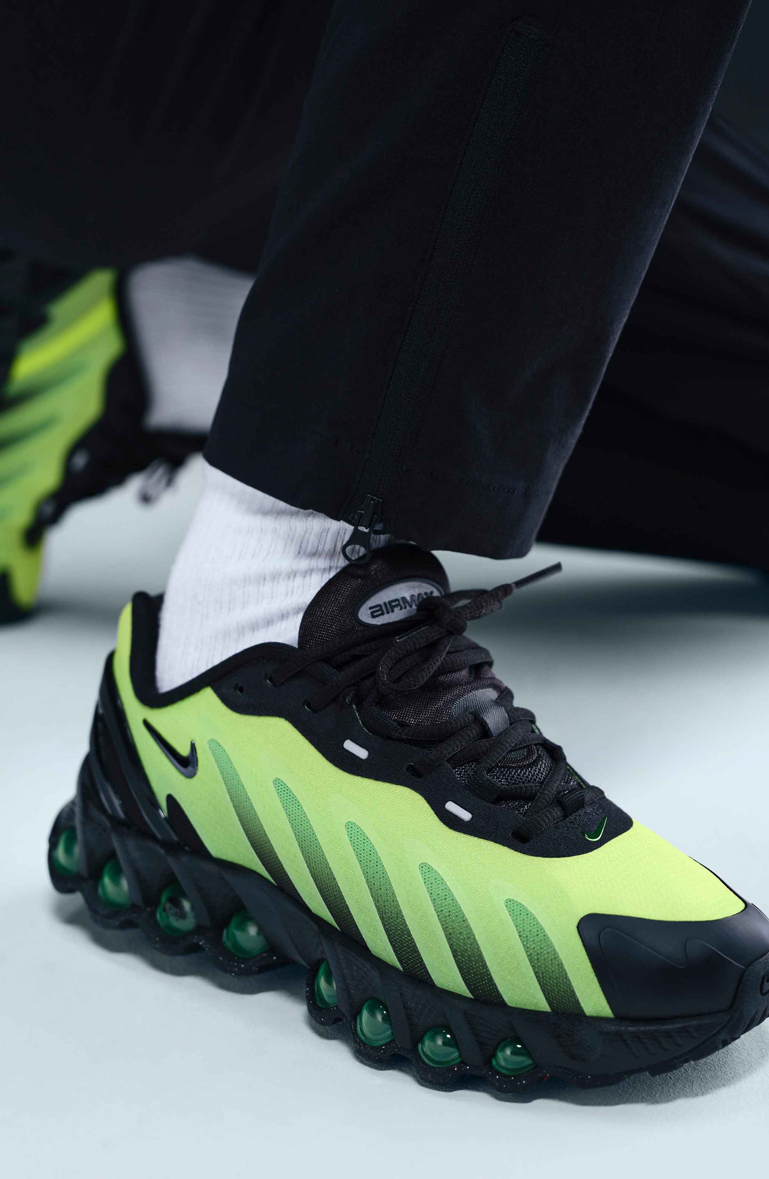 Nike Kids' Air Max Dn8 Sneaker, Alternate, color, 