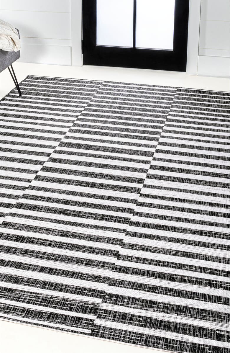JONATHAN Y Sukie Modern Offset Stripe Indoor/Outdoor Area Rug, Alternate, color, Black/Ivory
