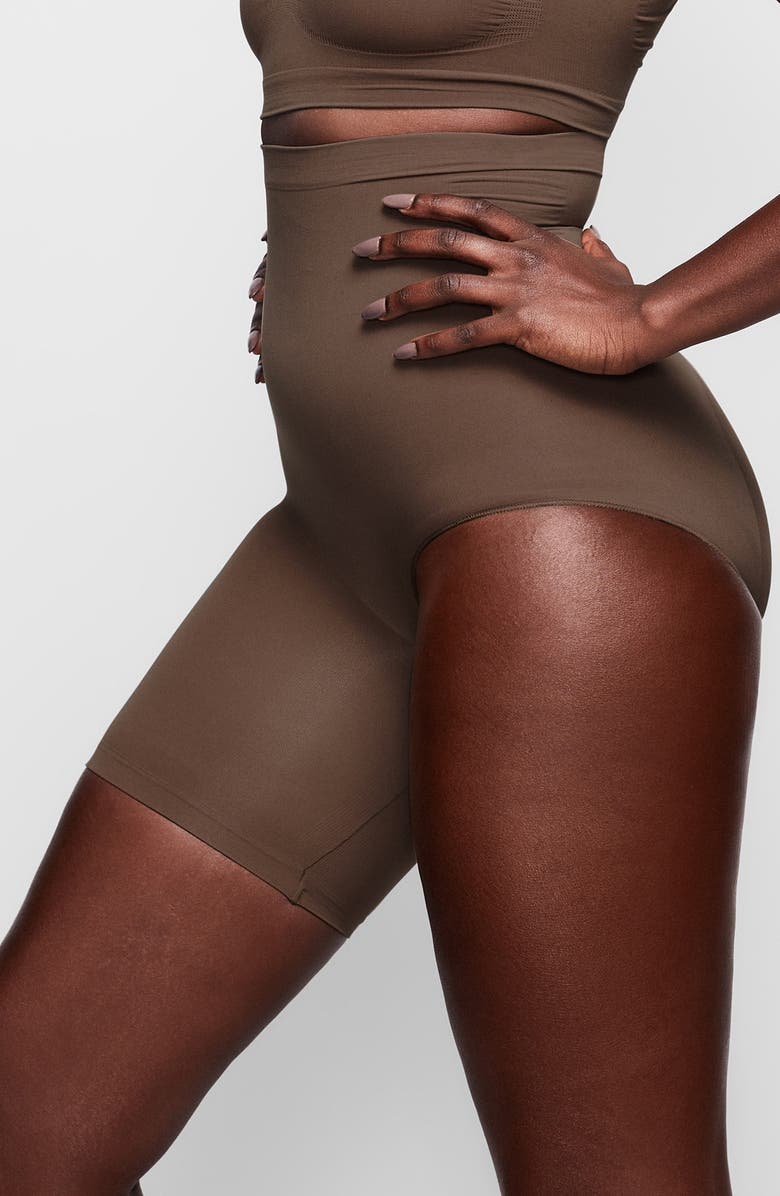 SKIMS Solution Short #1, Alternate, color, 