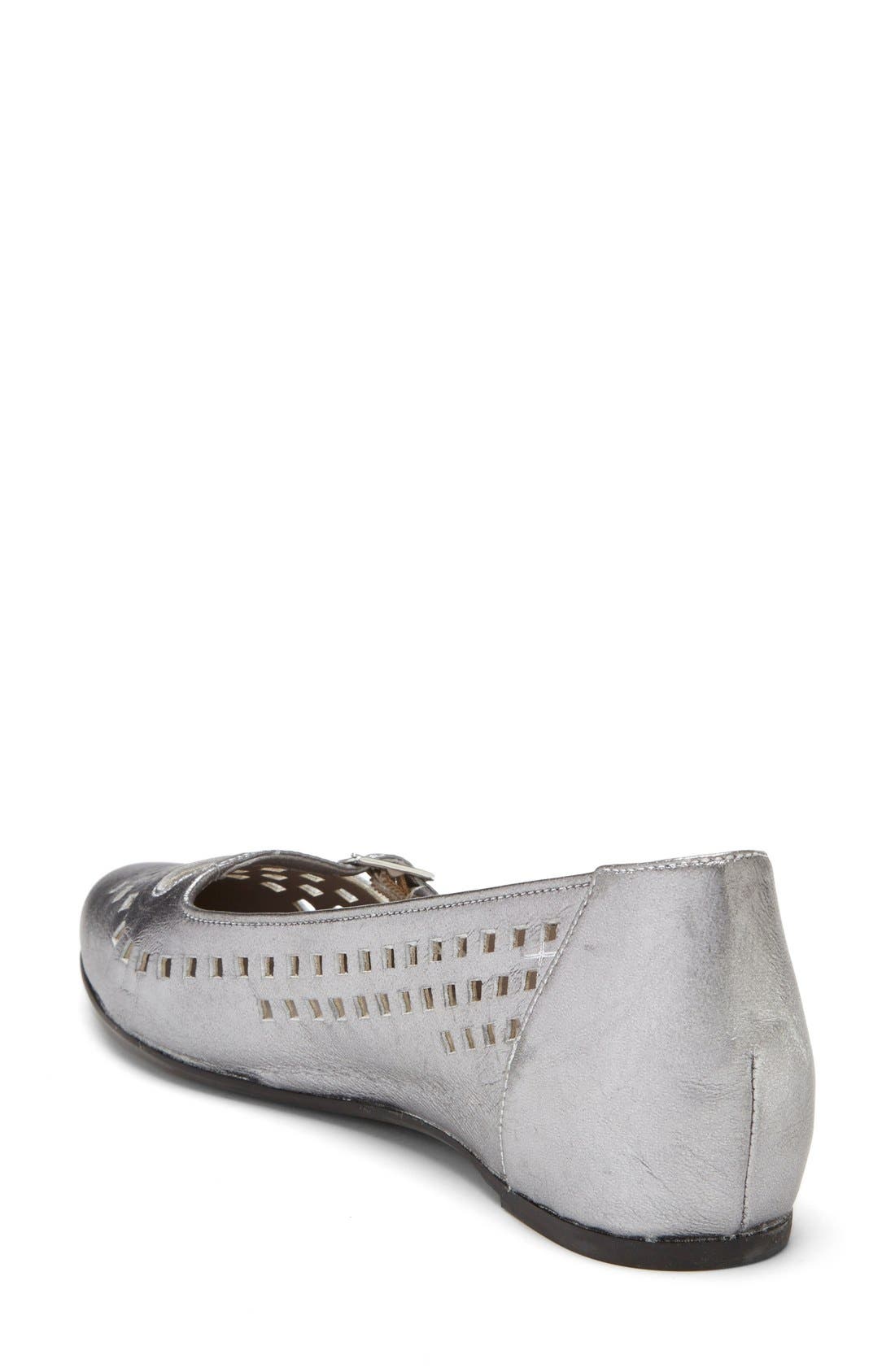 by Marvin K. 'Yoveta' Flat, Alternate, color, GRAPHITE METAL NAPPA