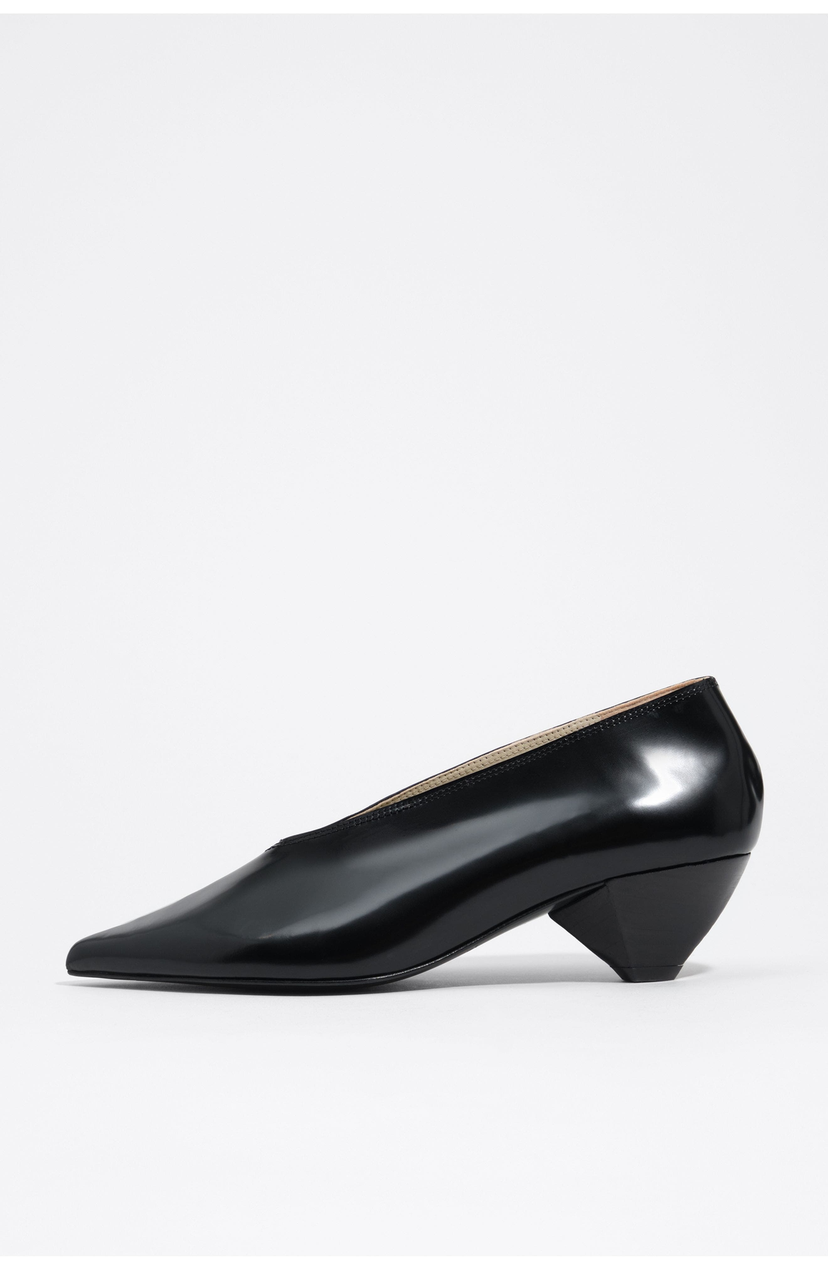 Leather Mid-Heel Court Shoe, Main, color, BLACK