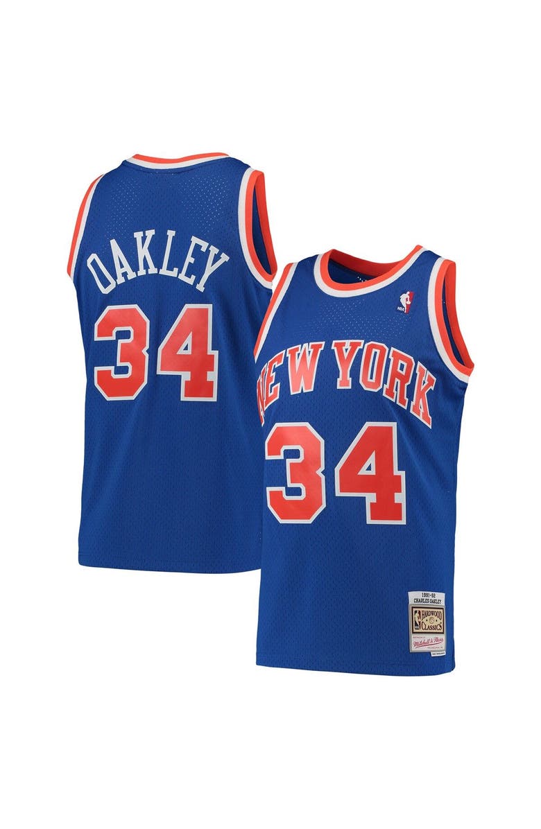 Mitchell & Ness Men's Mitchell & Ness Charles Oakley Blue New York Knicks Hardwood Classics Swingman Jersey, Main, color, 