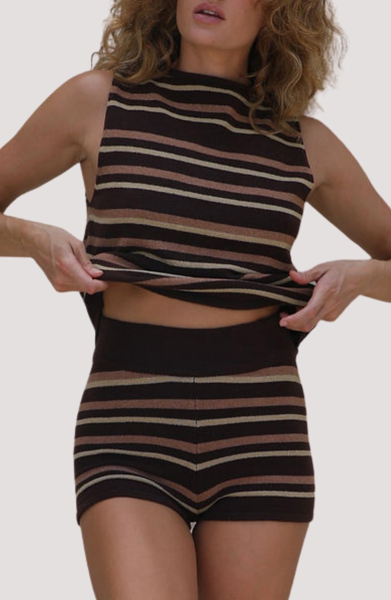 selected WARM UMBRA STRIPE
