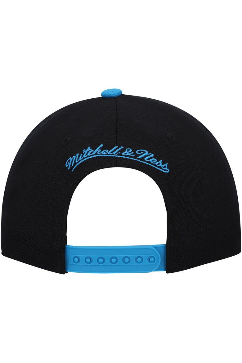 Men's Mitchell & Ness Black Charlotte FC Team Script 2.0 Stretch Snapback Hat, Alternate, color, Black