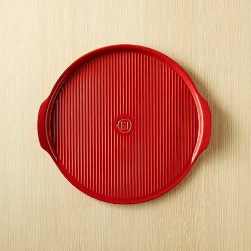 Emile Henry Flame Pizza Stone, 14.5" In Charcoal
