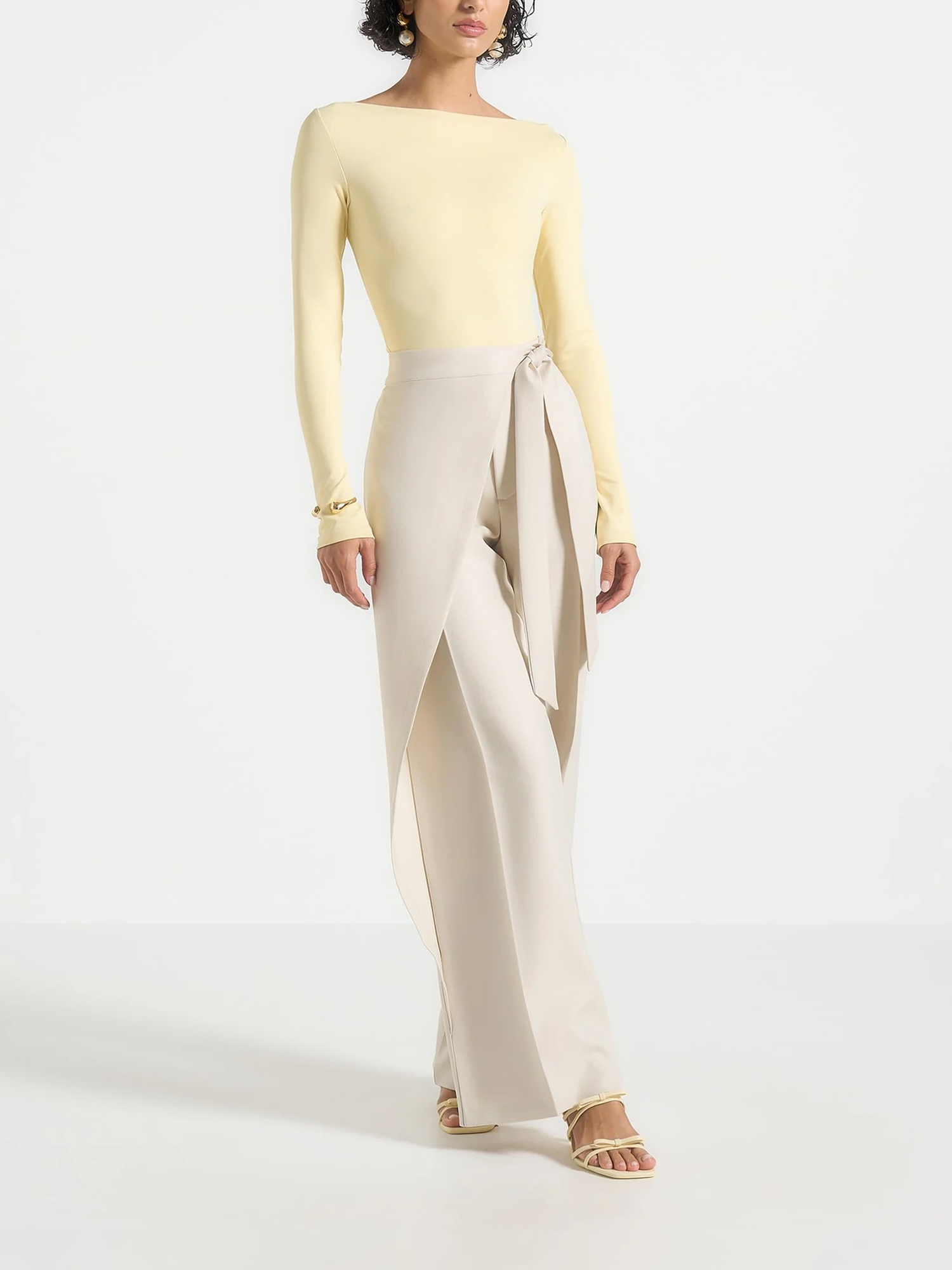 selected Pale Yellow