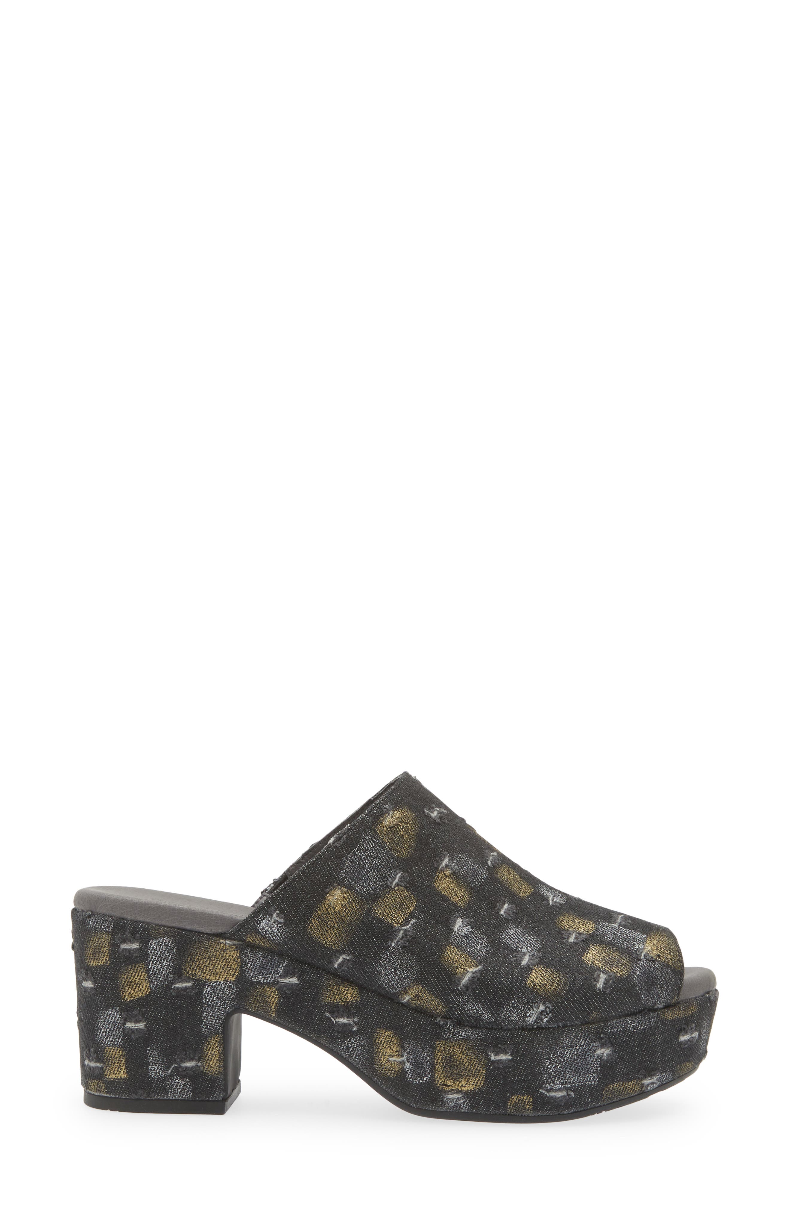 Chocolat Blu Gordie Platform Slide Sandal, Alternate, color, Black Wash