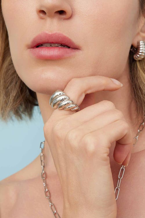 Oradina Sterling Silver Lady Finger Ring