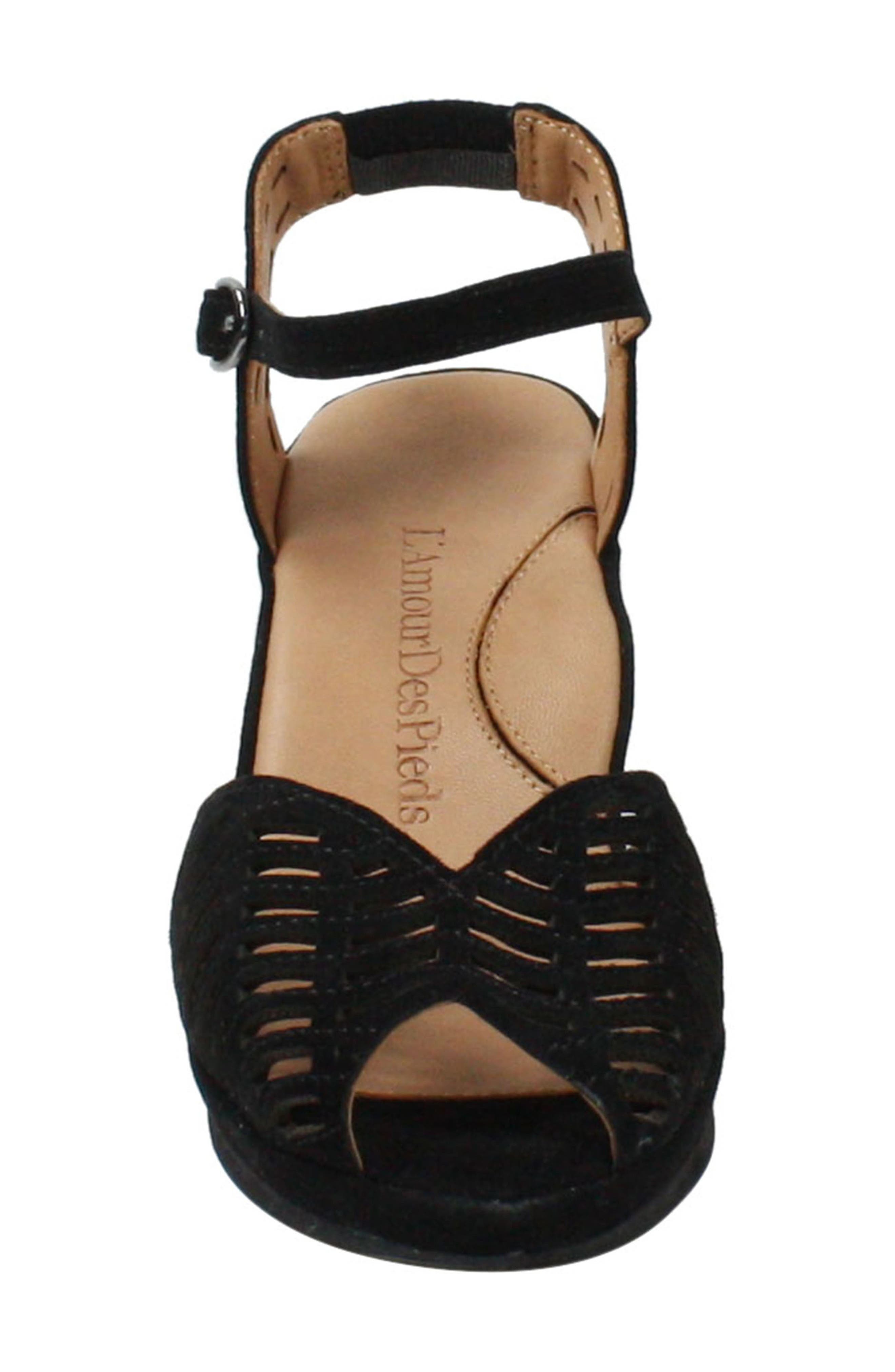 L'Amour des Pieds Oanez Wedge Sandal, Alternate, color, 