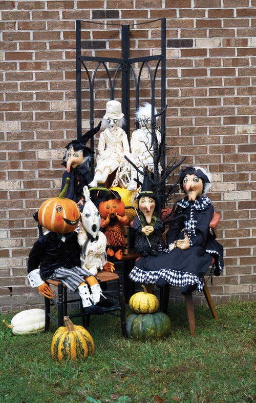 Gallerie Ii Peter Prue With Lantern Joe Spencer Gathered Traditions Soft Art Doll Fall Autumn Hallow In Black