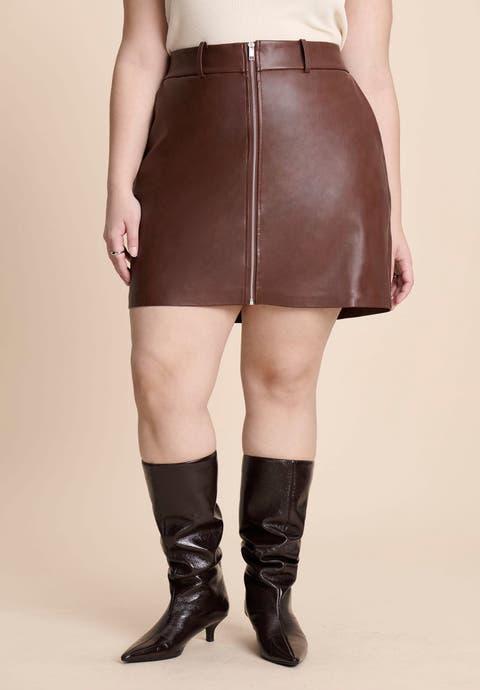 Faux Leather Mini Skirt (Plus)