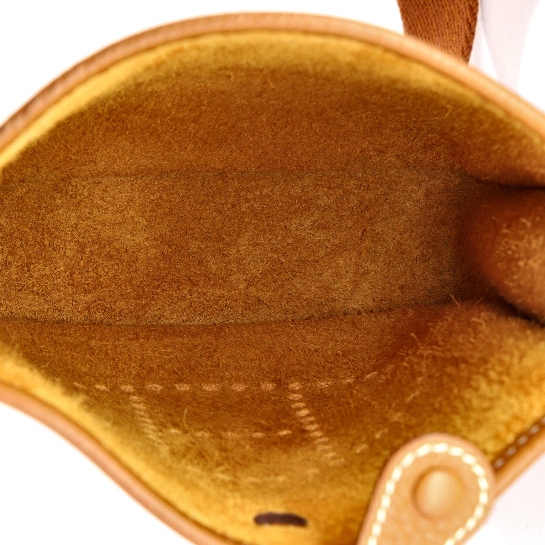 Pre-Owned Hermes Evelyne Bag Gen III Clemence TPM, Alternate, color, Gold