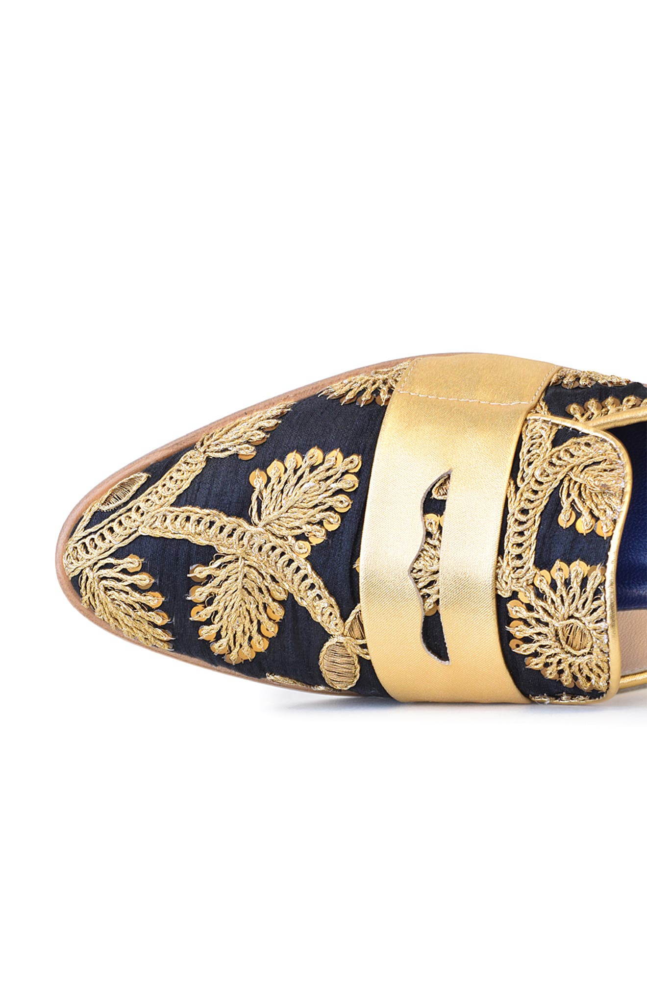 Valentina Rangoni Agata Mule, Alternate, color, 