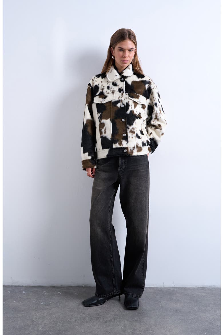 Cow Print Faux Fur Western Trucker Jacket, Alternate, color, BLACK