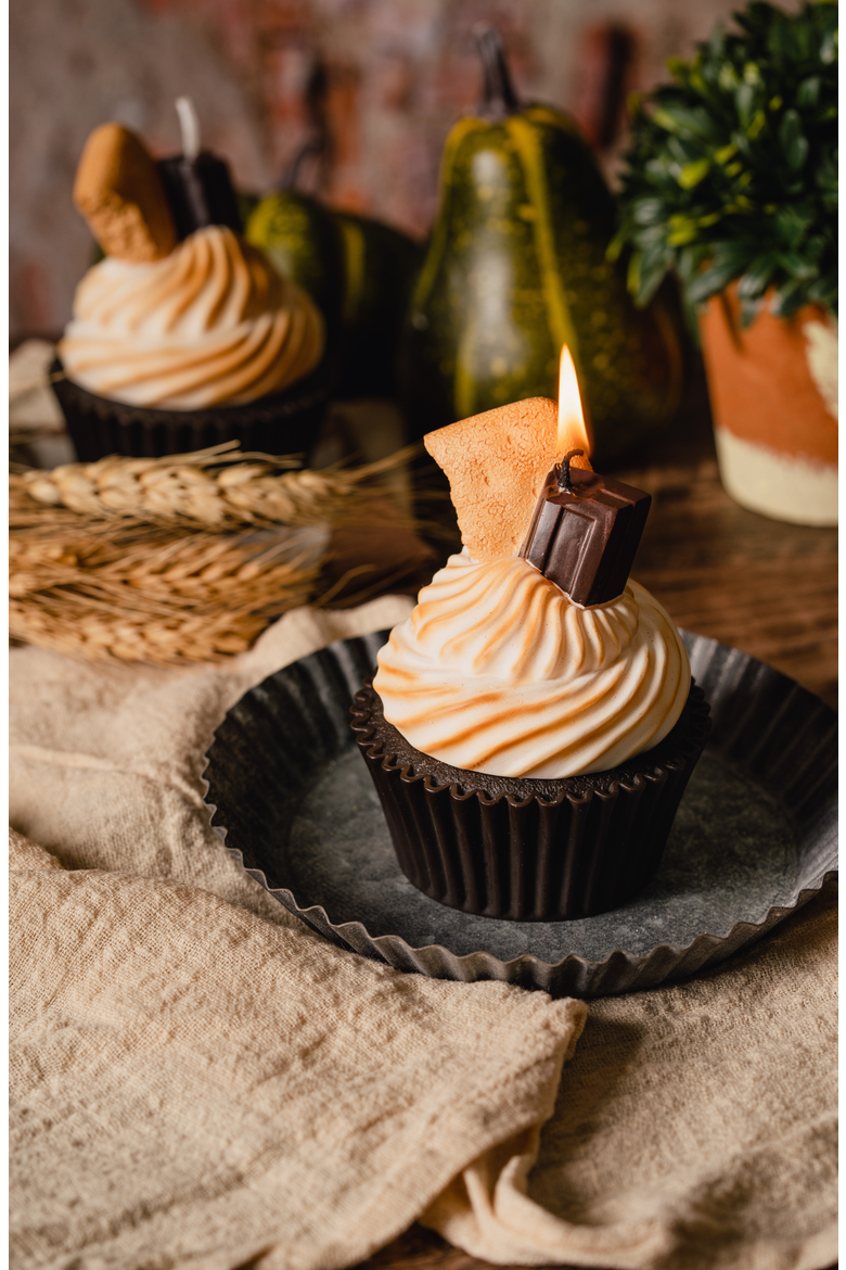 S'more Cupcake Candle, Alternate, color, Dark Brown / Tan