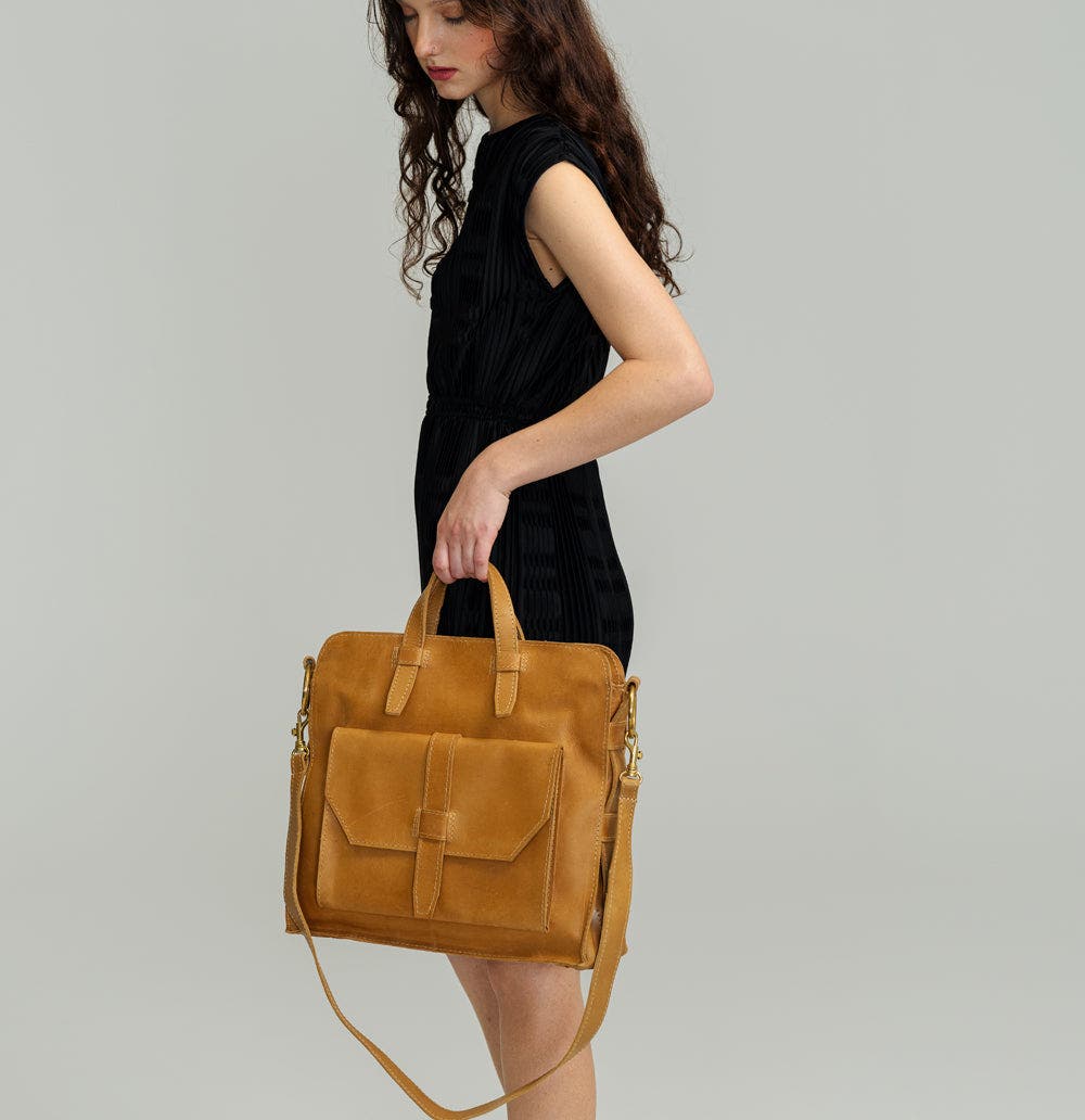 Barton Messenger, Alternate, color, Cuoio