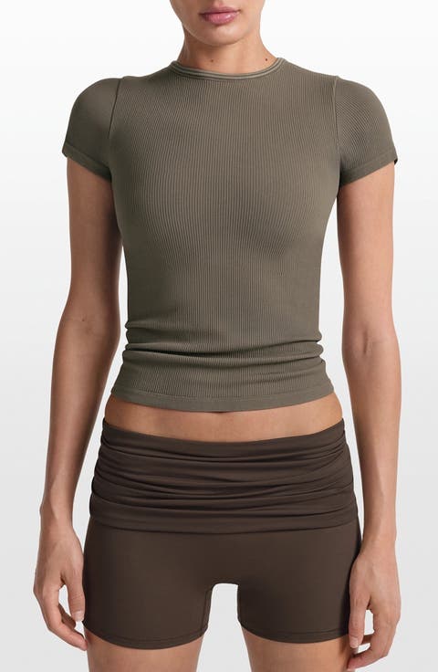 Ribbed Seamless T-Shirt