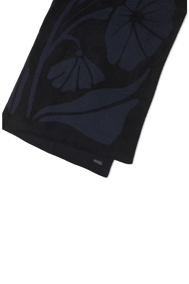 CozyChic® Desert Bloom Throw Blanket, Alternate, color, DARK INDIGO/ BLACK