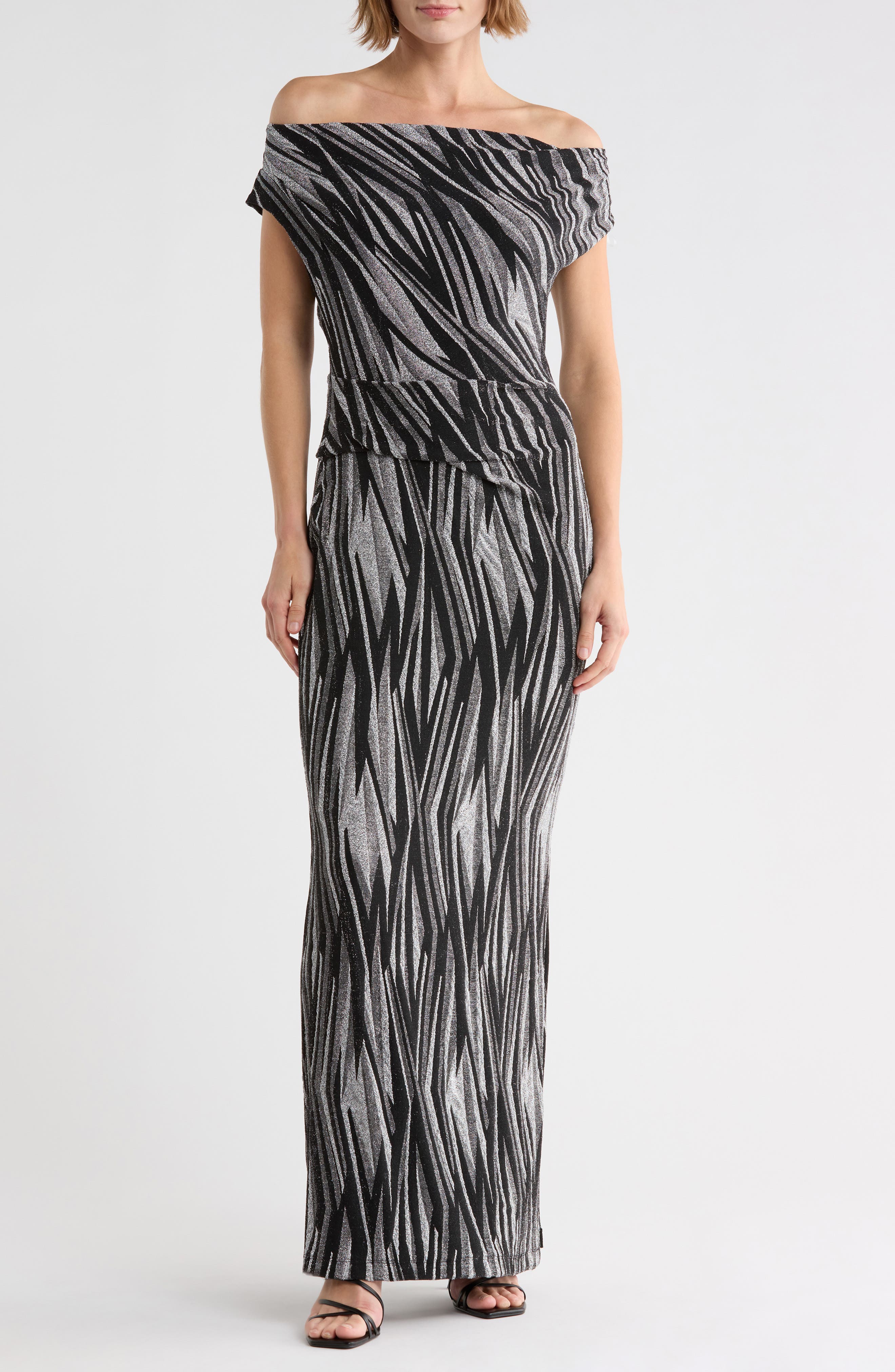 selected BLACK/ SILVER