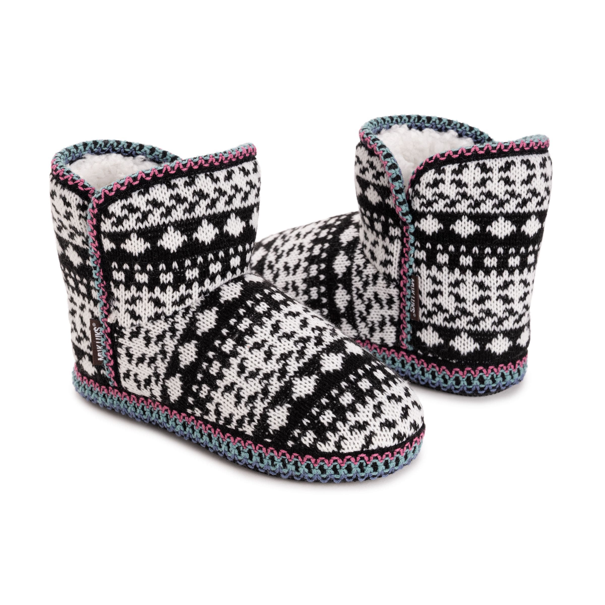 MUK LUKS Leigh Bootie Slipper, Alternate, color, Black