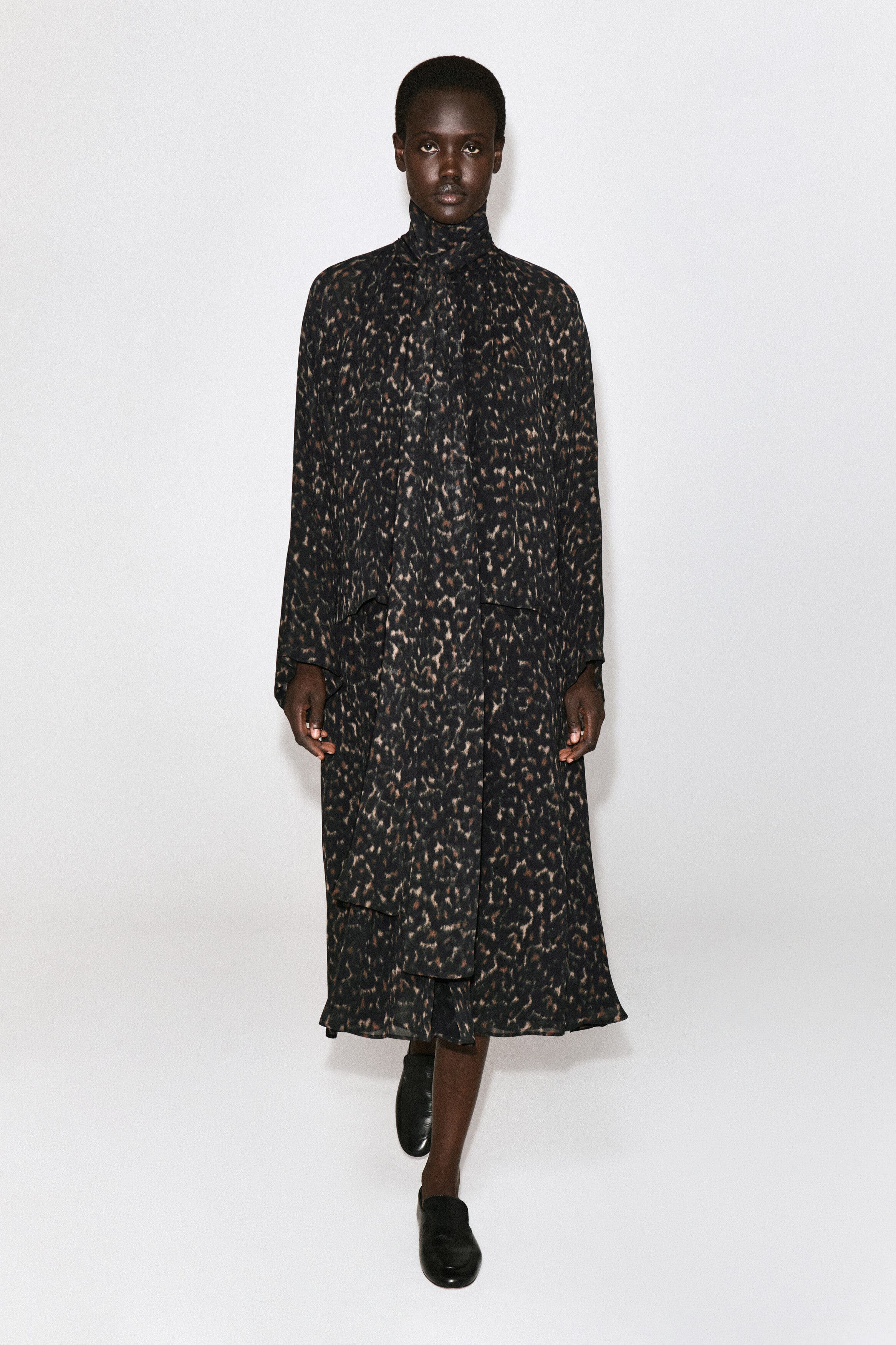 selected BROWN / LEOPARD PRINT