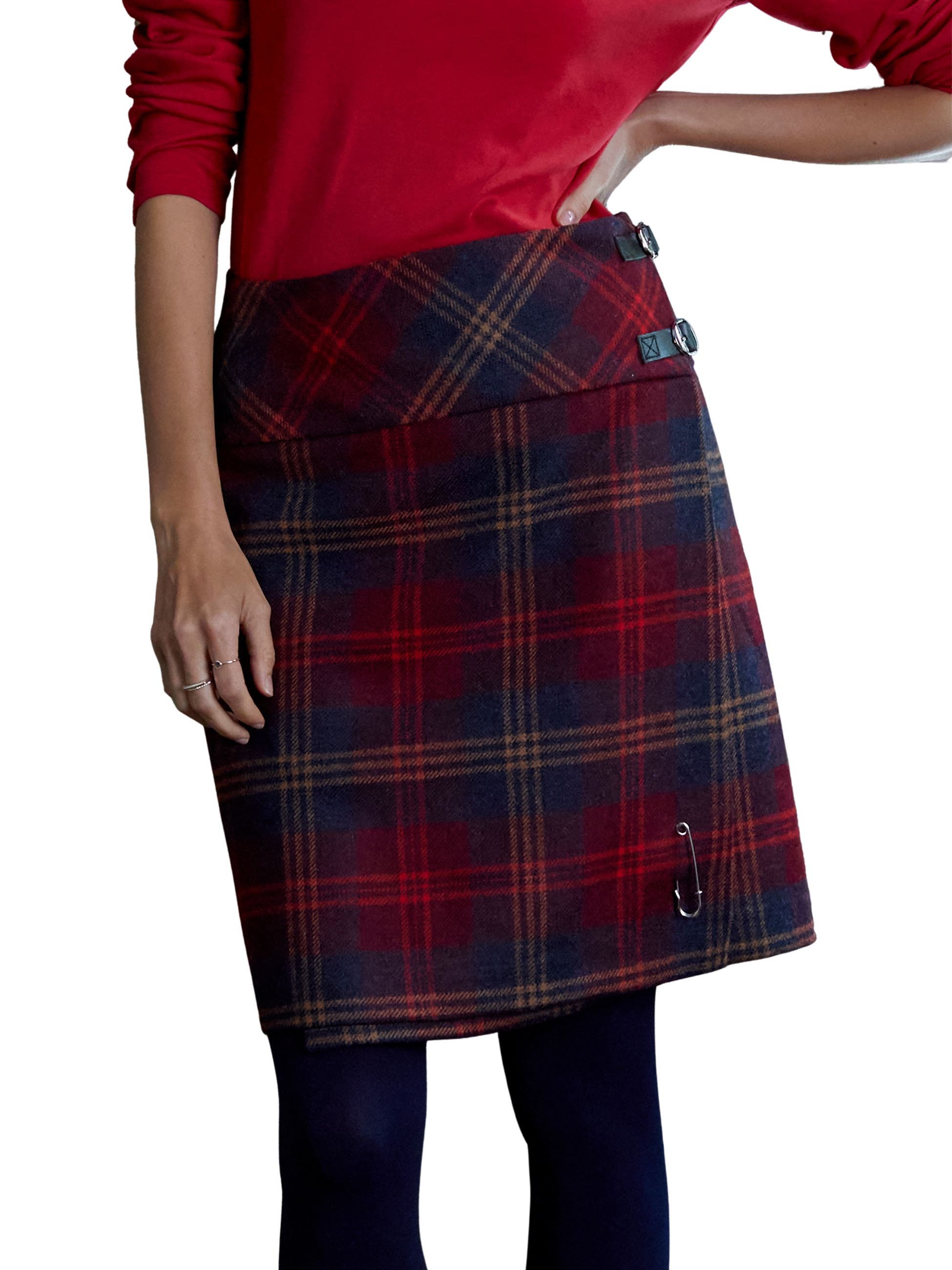 selected Cairngorm Claret