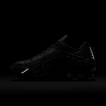 Nike Shox R4 Sneaker (Women) | Nordstrom