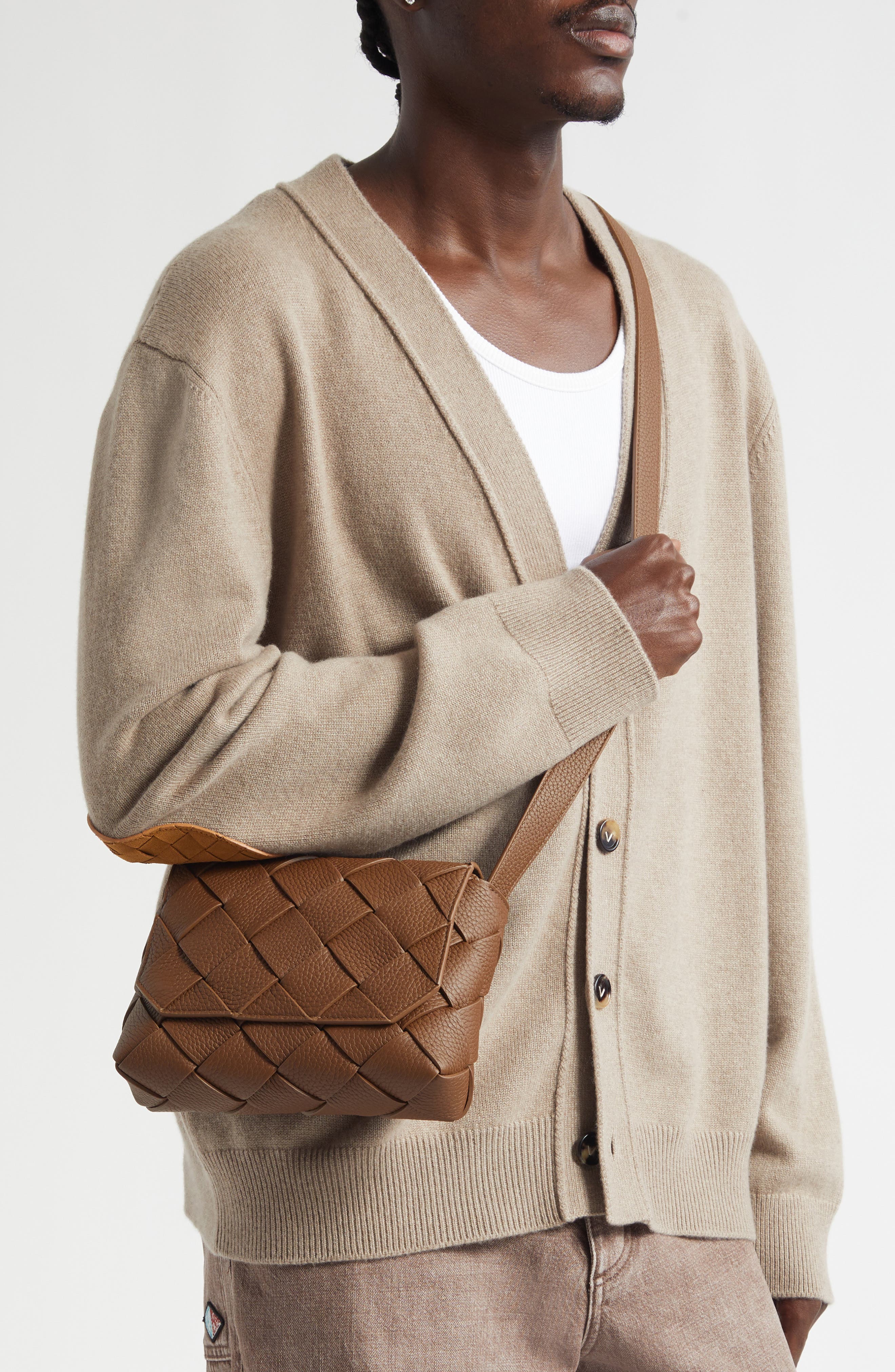 Bottega Veneta Topstitched Intreccciato Leather Messenger Bag, Alternate, color, 2314 Fondant-Natural-Silver