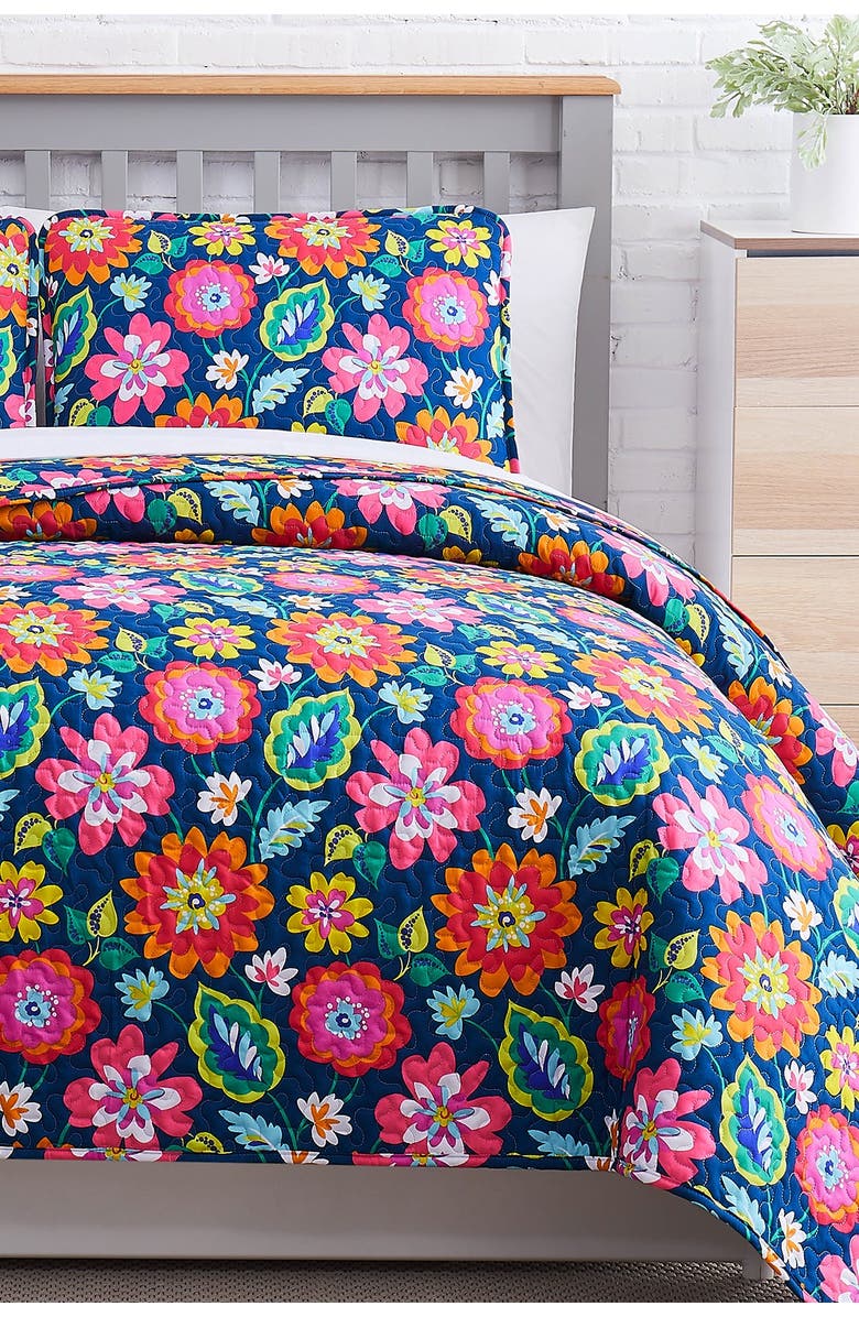 SOUTHSHORE FINE LINENS Luxury Collection Oversized Quilt 3-Piece Set, Main, color,