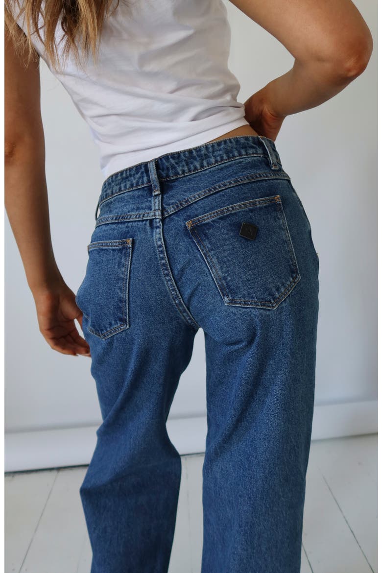 '95 Baggy Bella Mid Rise Relaxed Fit Jeans, Alternate, color, MID BLUE