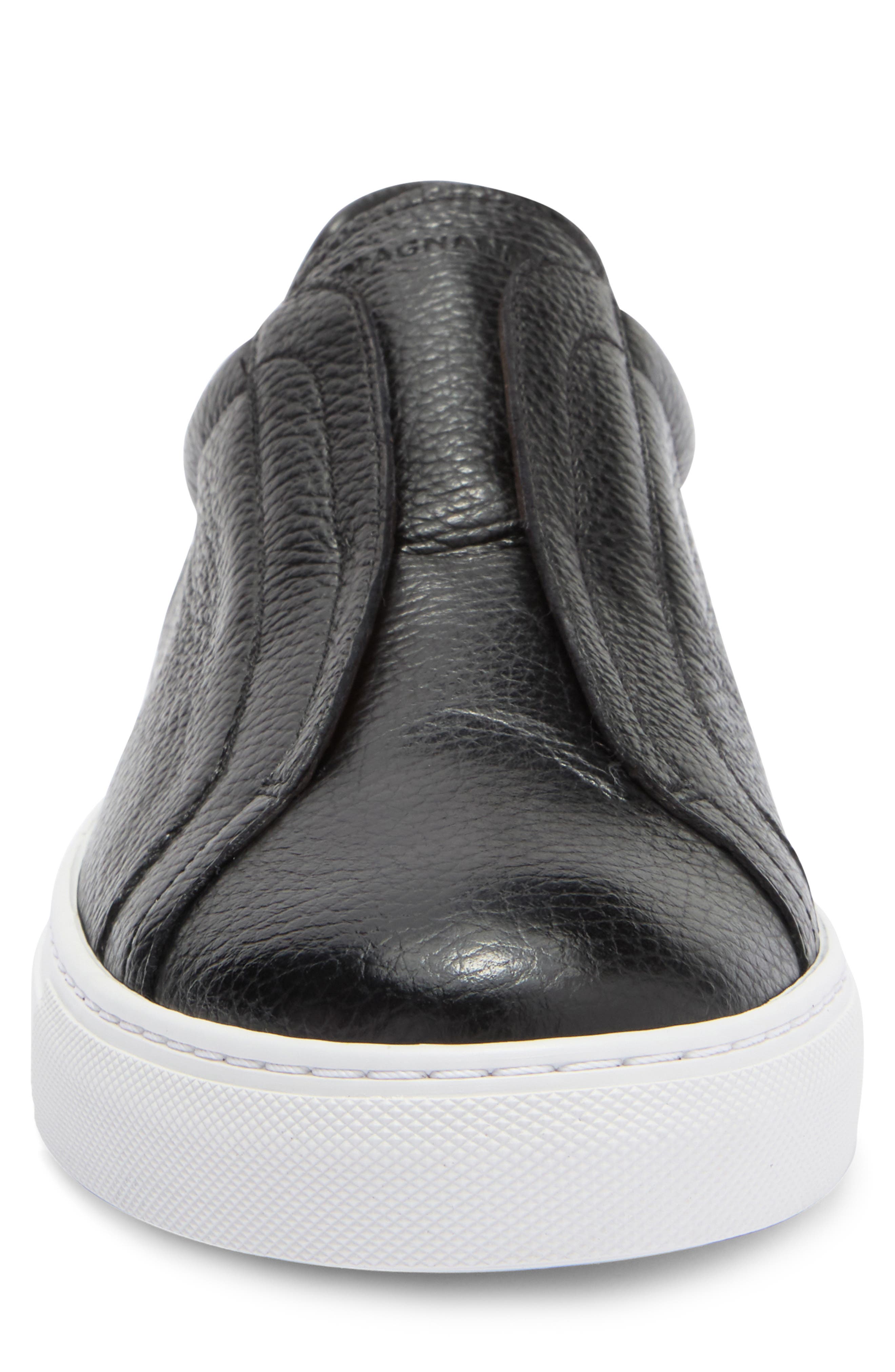 Magnanni Laska Slip-On Sneaker, Alternate, color, Laska Black